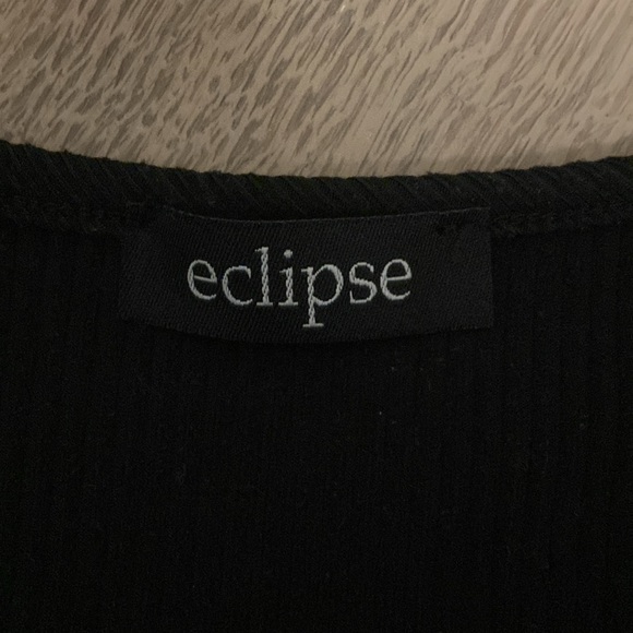 Open front black crop top - Picture 2 of 3